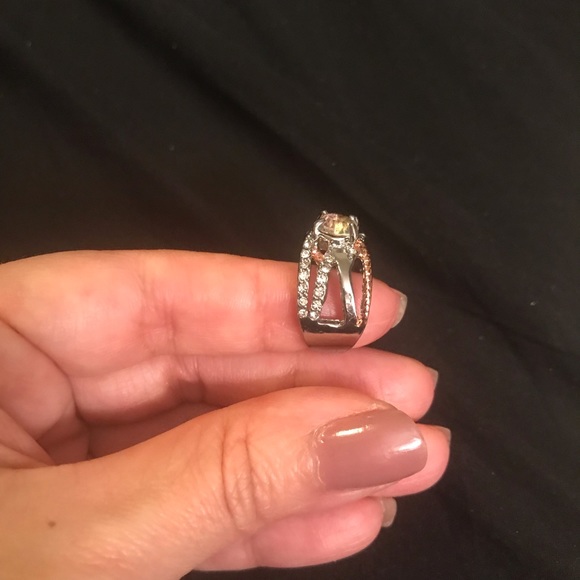 1 left! Free with jewelry purchase (just ask 4 it) - Picture 5 of 6